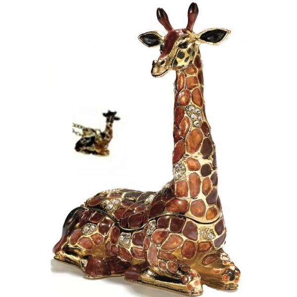 GIRAFFE SITTING - with Necklace - PoP x HoyPoloi Gallery